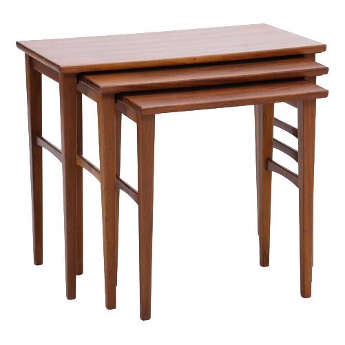 Mid-Century Nesting Tables, Set of 3 For Sale