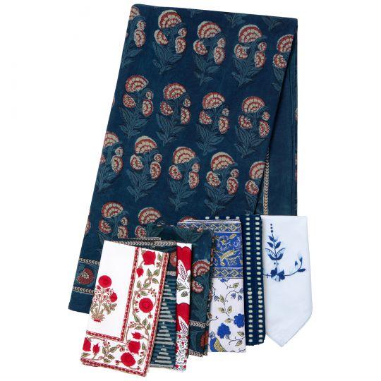 Contemporary Carnation 10-Seat Indigo/Brick Red Tablecloth For Sale - Image 3 of 8