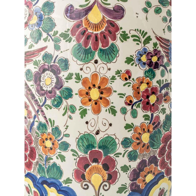 Vintage Hand-Painted Chinoiserie Polychrome Delft Vases from Velsen, 1950s-1960s, Set of 2 For Sale - Image 12 of 18