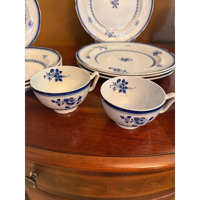 Blue Vintage Copeland Spode "Gloucester Blue" Dinnerware Service for 4 (16 Pieces) For Sale - Image 8 of 17