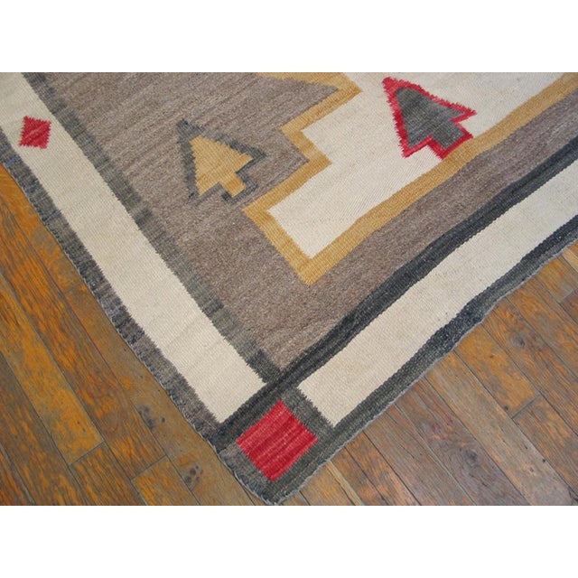 Early 20th Century 1920s Gray White Abstract Geometric Antique American Navajo Flat Weave Rug 3'10" X 5'8" Wool Carpet For Sale - Image 5 of 6