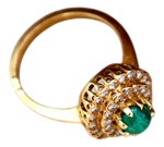 Shower-Shaped Gold Ring with Diamonds