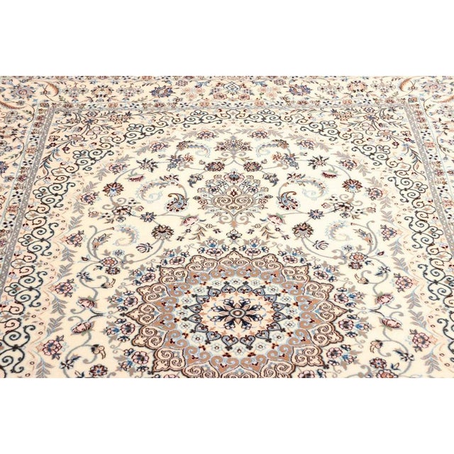 Middle Eastern Rug in Cotton For Sale - Image 10 of 11