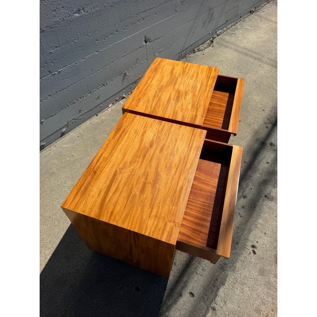 1950s Pair of Rare Paul László Inc. Beverly Hills Custom Ribbon Grain Mahogany Nightstands For Sale - Image 9 of 10