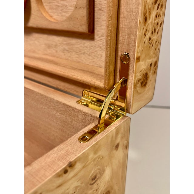 Cuervo Y Sobrinos Swiss-Made Polished Maple Wood Watch & Cigar Presentation Box For Sale - Image 10 of 13
