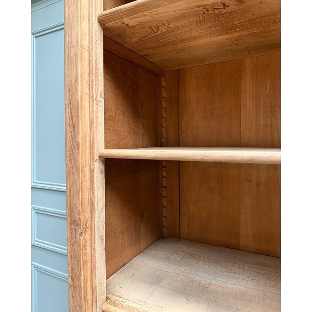 Large Antique Bonnetière in Oak, 1890s For Sale - Image 4 of 14