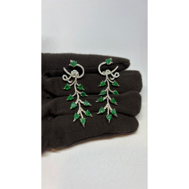 2020s Natural Emerald 5.81cts & Diamond 0.88cts Earring in 14k Gold For Sale - Image 5 of 8