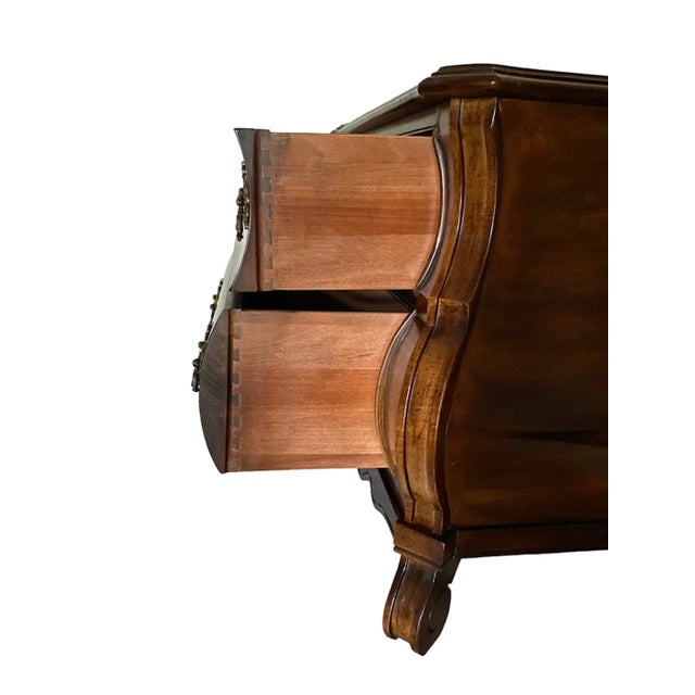 Henredon Henredon Italian Provincial Bombay Form Burled Walnut Nightstands, Pair For Sale - Image 4 of 5