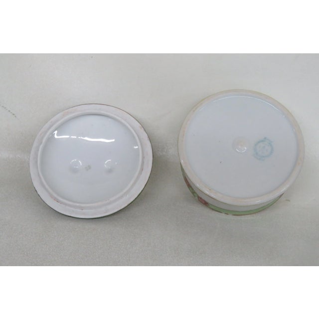 Late 20th Century I E and C Co Japan Hand Painted Flowers Lidded Powder Dish Trinket Box For Sale - Image 5 of 12