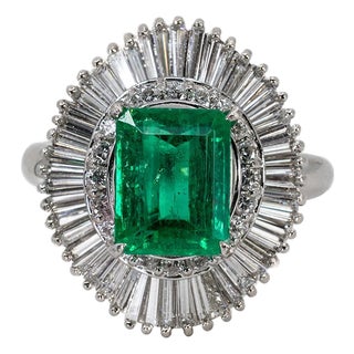 Late 20th Century Emerald Ballerina Ring, Size 5 For Sale