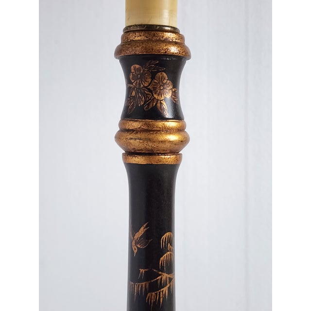 Vintage Chinoiserie Style Tole Painted & Wood Table Lamp For Sale - Image 9 of 12