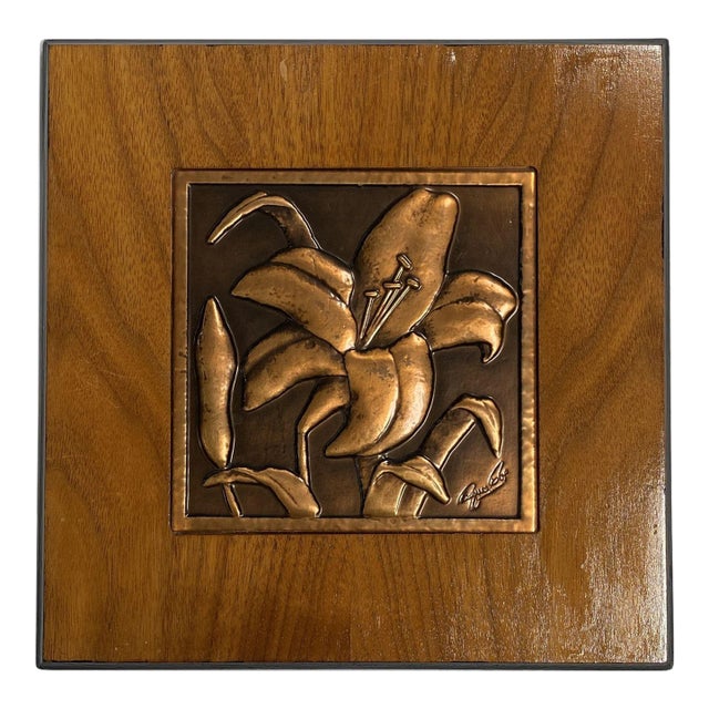 1948 Mid-Century Modern Copper Hand-Hammered Hibiscus Decoration Panel For Sale