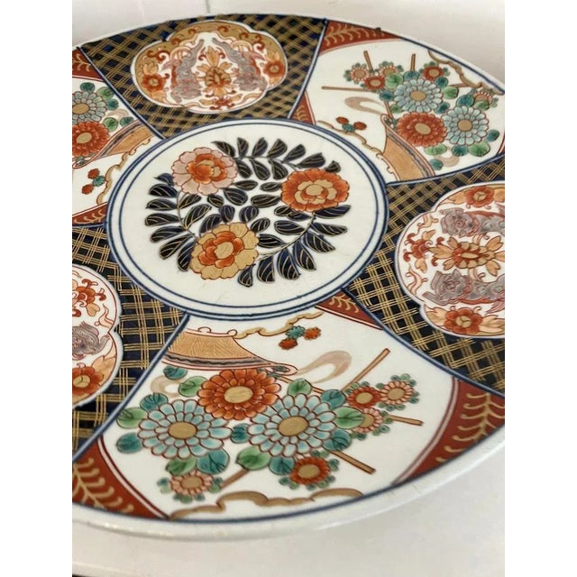 Large Japanese Imari Charger, 1900s For Sale - Image 3 of 8