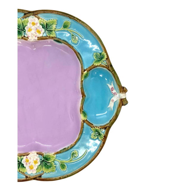 American George Jones Majolica 'Strawberry Tray' With Cream & Sugar Wells, English, 1873 For Sale - Image 3 of 7