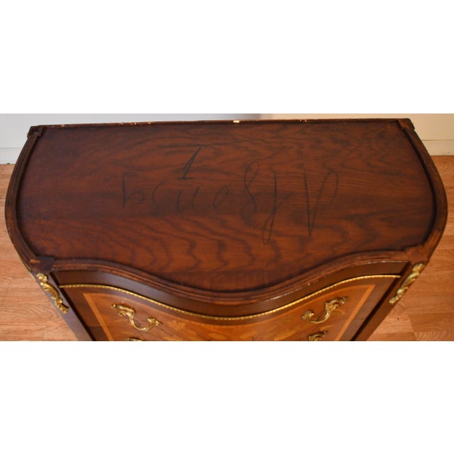 1930s French Louis XV Mahogany & Satinwood Inlay / Marble Top Commode For Sale - Image 11 of 11