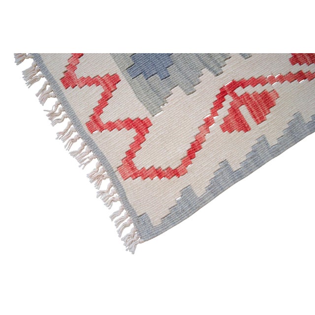 Vintage Turkish Kilims: Handwoven Geometric Flat Weave Rug - 3′6″ X 5′9″ For Sale - Image 12 of 12