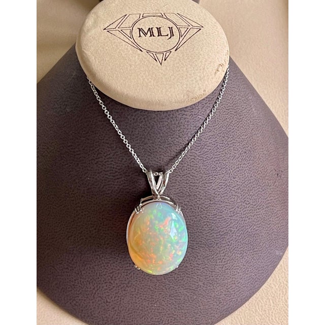40 Carat Oval Ethiopian Opal Pendant / Necklace 14 Karat White Gold Necklace For Sale In New York - Image 6 of 18
