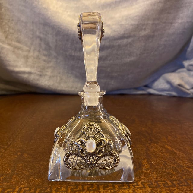 1990s Vintage Ann Cichon Dallas Jeweled Crystal Perfume Bottle - With Original Sticker For Sale - Image 4 of 8
