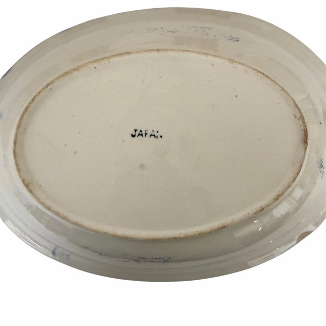 Chinoiserie Mid 20th Century Blue Willow Pattern Serving Bowl, Japan For Sale - Image 3 of 5