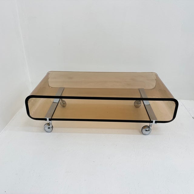 1970s Mid-Century Acrylic Glass Coffee Table by Michel Dumas for Roche Bobois, 1972 For Sale - Image 5 of 18