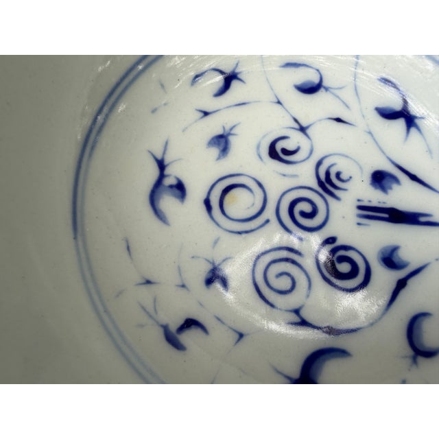 Ceramic Vintage Blue and White Floral Chinese Bowl For Sale - Image 7 of 18