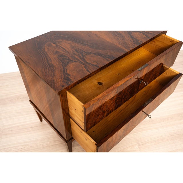 Biedermeier French Polished Walnut 2-Drawer Commode, Germany, 1850 For Sale - Image 6 of 15