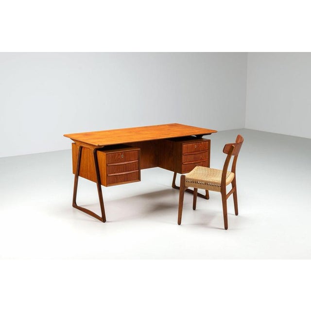 Svend aage madsen freestanding desk produced by h.p. Hansen, denmark, 1960. A beautifully crafted and highly elegant...