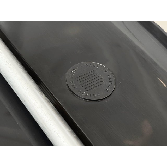 Plastic Polyside Chair by Robin Day for Hille, 1970s For Sale - Image 7 of 17