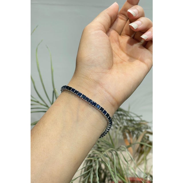 Art Deco 13.73 Ct Certified Blue Sapphire Tennis Bracelet for Women, Christmas Gift For Sale - Image 6 of 13