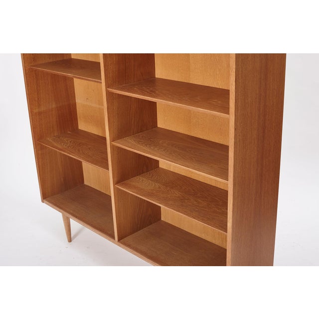 Poul Hundevad Oak Bookcase by Poul Hundevad for Hundevad & Co, Denmark, 1960s For Sale - Image 4 of 13