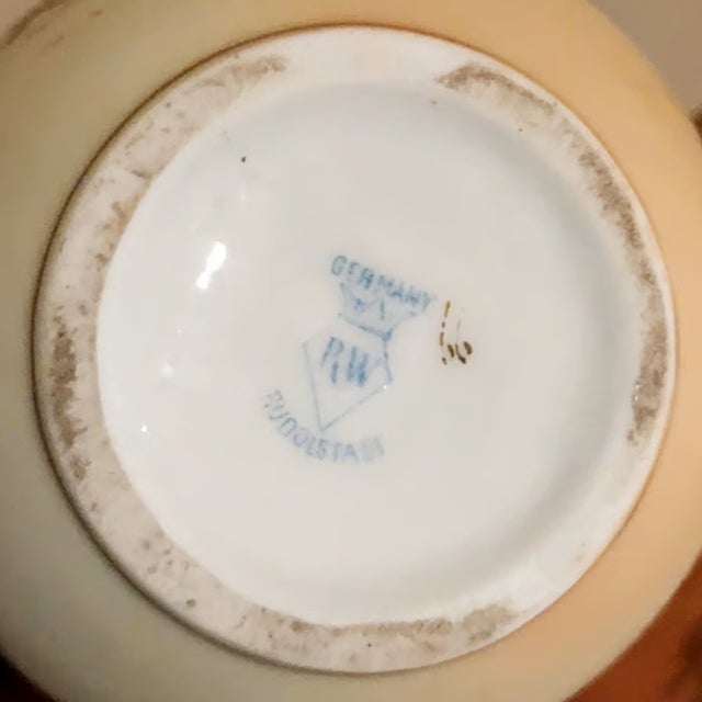 Traditional Antique Rudolstadt German Porcelain Vase For Sale - Image 3 of 4