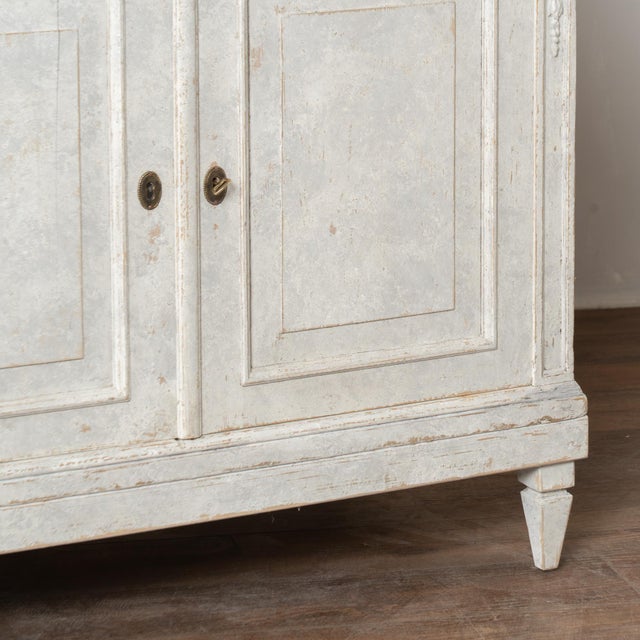19th Century Large White Gustavian Style Pine Bookcase Display Cabinet With Glass Doors For Sale - Image 13 of 15