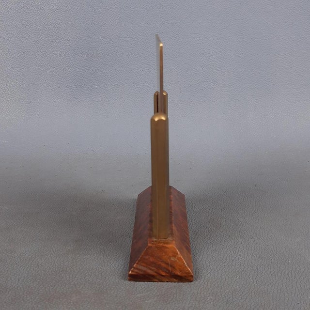 1920s Antique Brass Engraved Altar Plate with Sacred Heart of Jesus by B. Wicker, 20th Century For Sale - Image 5 of 16