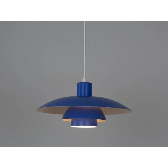 The ph 4/3 lamp is an absolute classic, designed by the renowned danish designer and architect poul henningsen. The lamp...