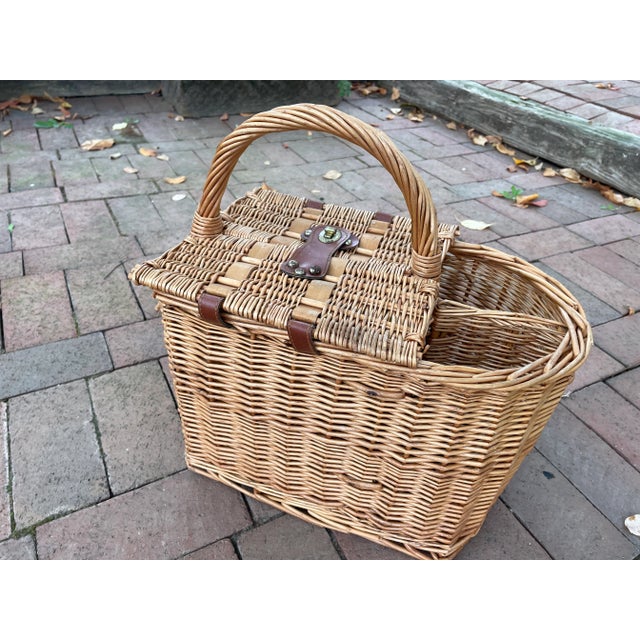 Vintage Wicker Picnic Basket W/ 2 Wine Bottle Compartments For Sale - Image 11 of 12