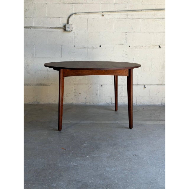 Mid 20th Century Danish Mid Century Modern Round Rosewood Dining Table Scandinavian Modern For Sale - Image 5 of 7