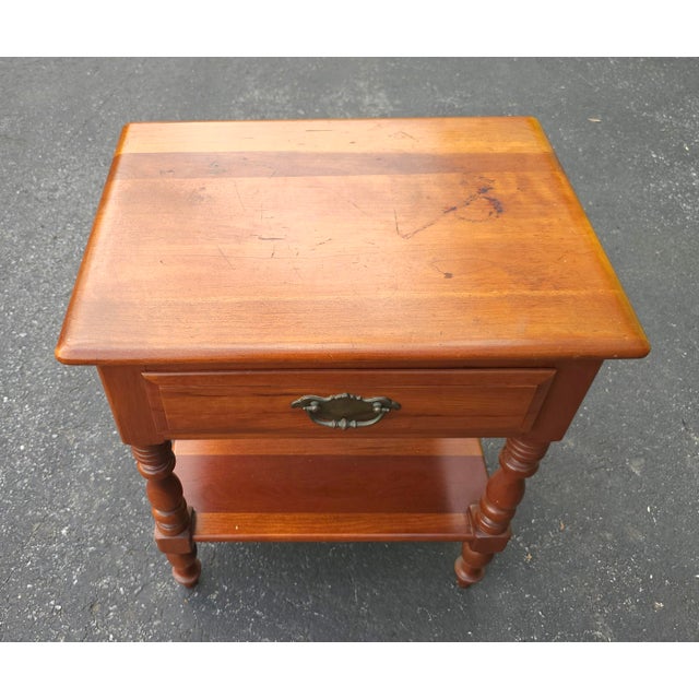 Wood Mid Century Jamestown Furniture Maple Two Tier Single Drawer Side Table Nightstand For Sale - Image 7 of 10