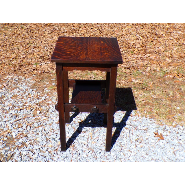 Vintage Mission Oak Arts & Crafts Side Table Plant Stand End Table For Sale - Image 4 of 15