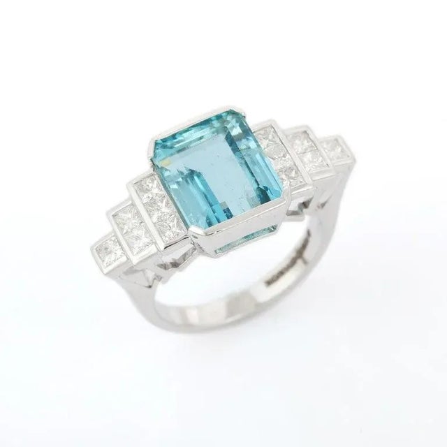 French Modern 5.79 Carats Aquamarine and Diamond Ring Size 7 For Sale - Image 4 of 7