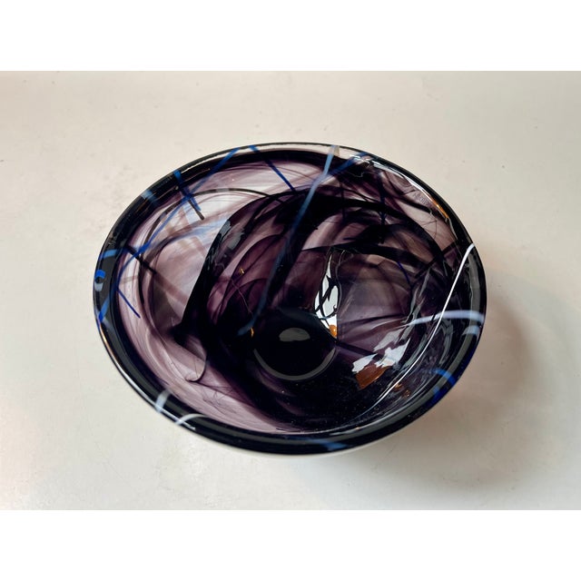 Glass Contrast Art Glass Bowl by Anna Ehrner for Kosta Boda, 1990s For Sale - Image 7 of 8