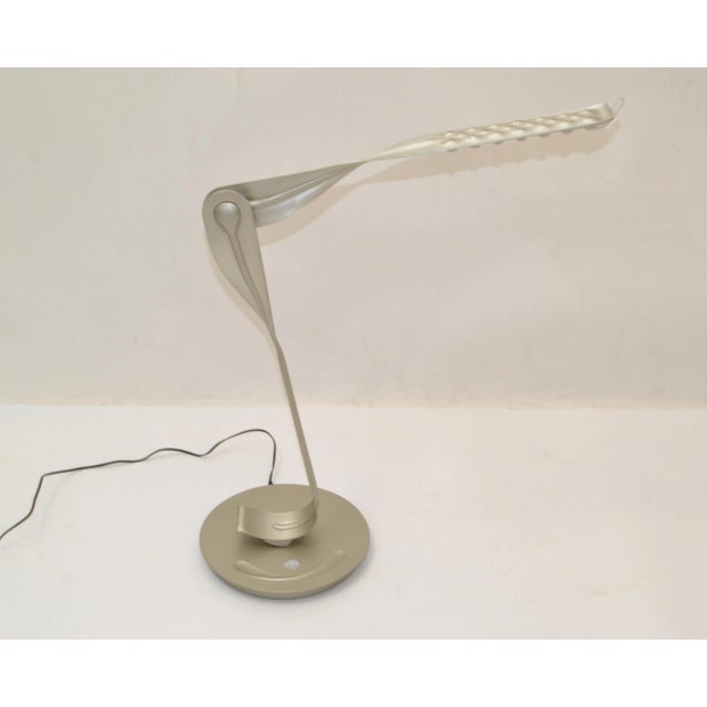 Mid-Century Modern Herman Miller Signed Leaf Led Desk Lamp by Yves Behar Model G6510.3y Modern 2007 For Sale - Image 3 of 13