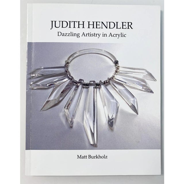 Judith Hendler Clear Acrylic Neck-Ring Choker Necklace For Sale - Image 16 of 17