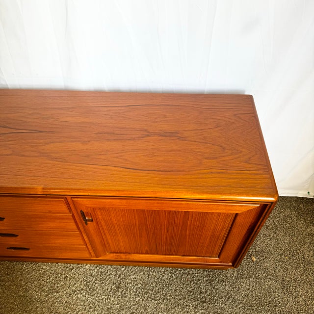 Mid Century Modern Teak Credenza For Sale - Image 4 of 12