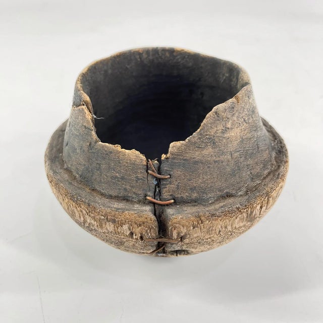 African Early 20th Century Mystery Wooden Lid to Milk Container MATTER COLLECTION For Sale - Image 3 of 7