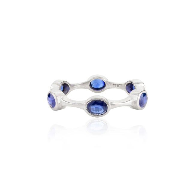 Modern Minimal Everyday Blue Sapphire Stackable Band Ring in 14k Size 6.5 For Sale - Image 3 of 10