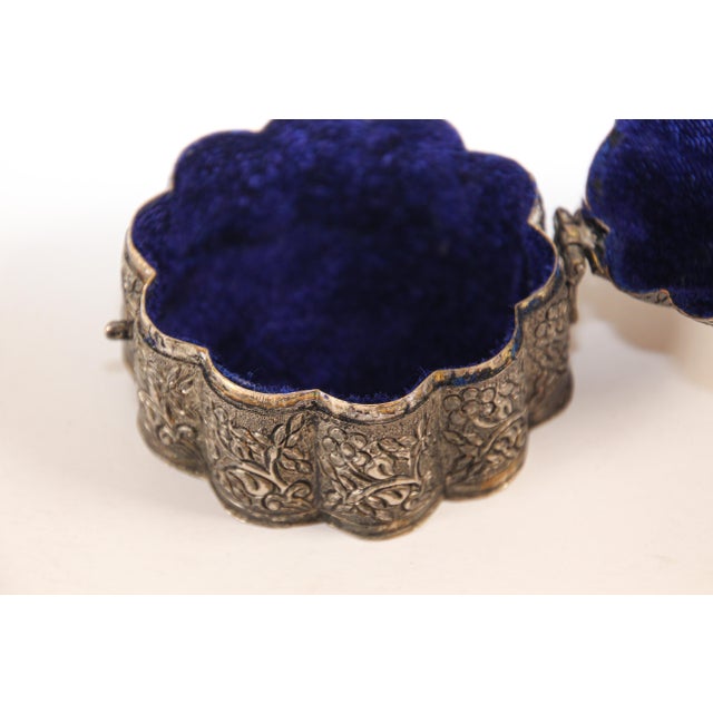 Indian Antique North Indian Mughal Silver Chased Collectible Trinket Box For Sale - Image 3 of 12