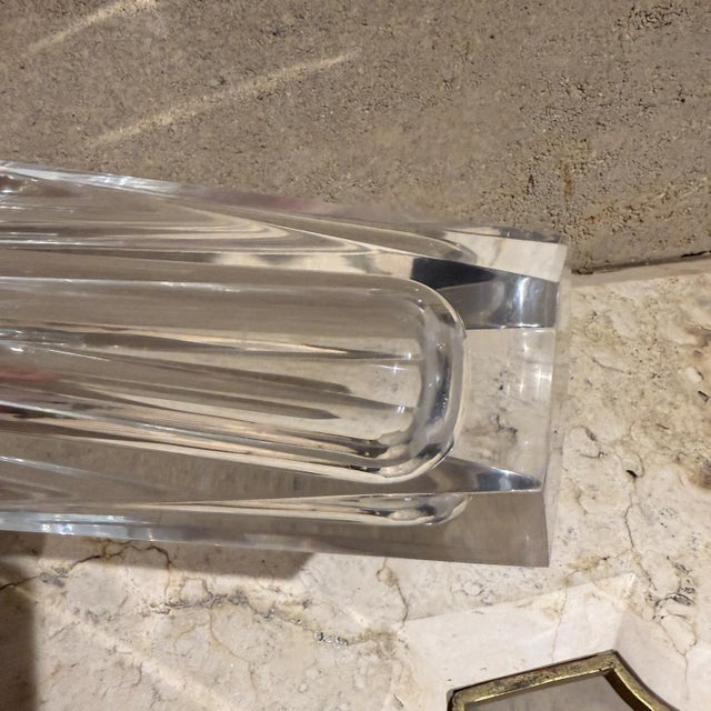 Charles Hollis Jones 1970s Sculptural Lucite Vase After Charles Hollis Jones For Sale - Image 4 of 6