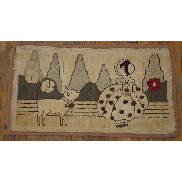Antique American Hooked rug. Size: 1'6" x 2'9". Antique American Hooked Ivory Wool 1920s Small Scatter Size Rug, Circa...