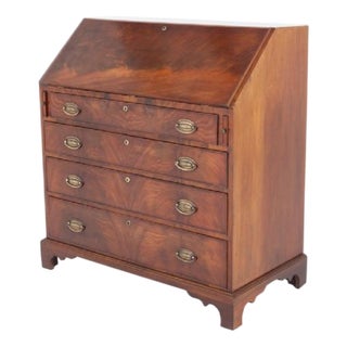 Georgian Bureau Desk in Mahogany For Sale