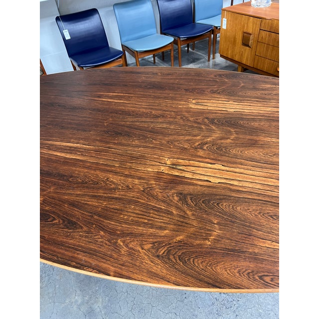 Brown Mid Century Modern Authentic Knoll International Exotic Wood Brazilian Rosewood Oval Dining Table by Designer Florence Knoll. For Sale - Image 8 of 15
